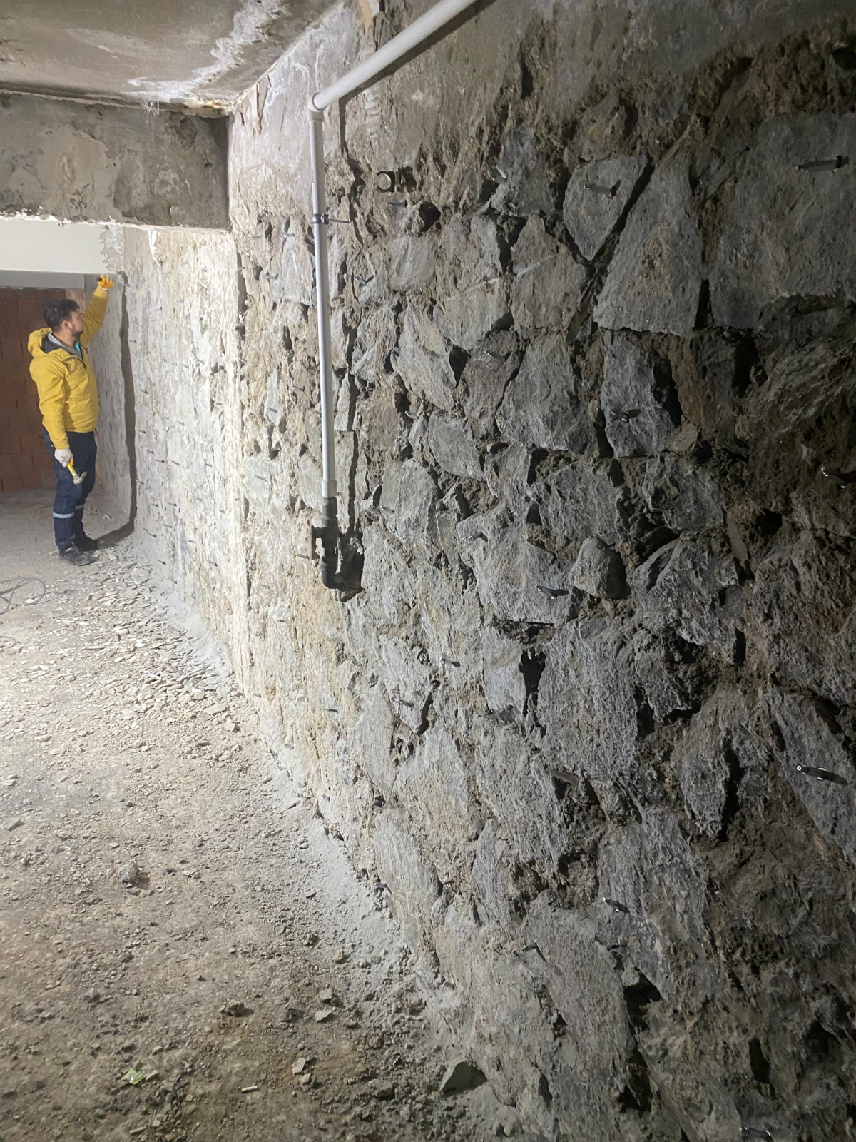 Ağrı Hamur Bodrum Kat Su Yalıtımı