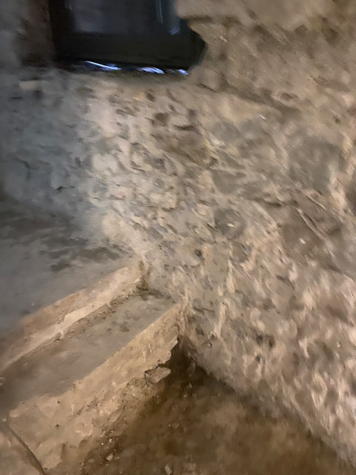 Ağrı Hamur Bodrum Kat Su Yalıtımı