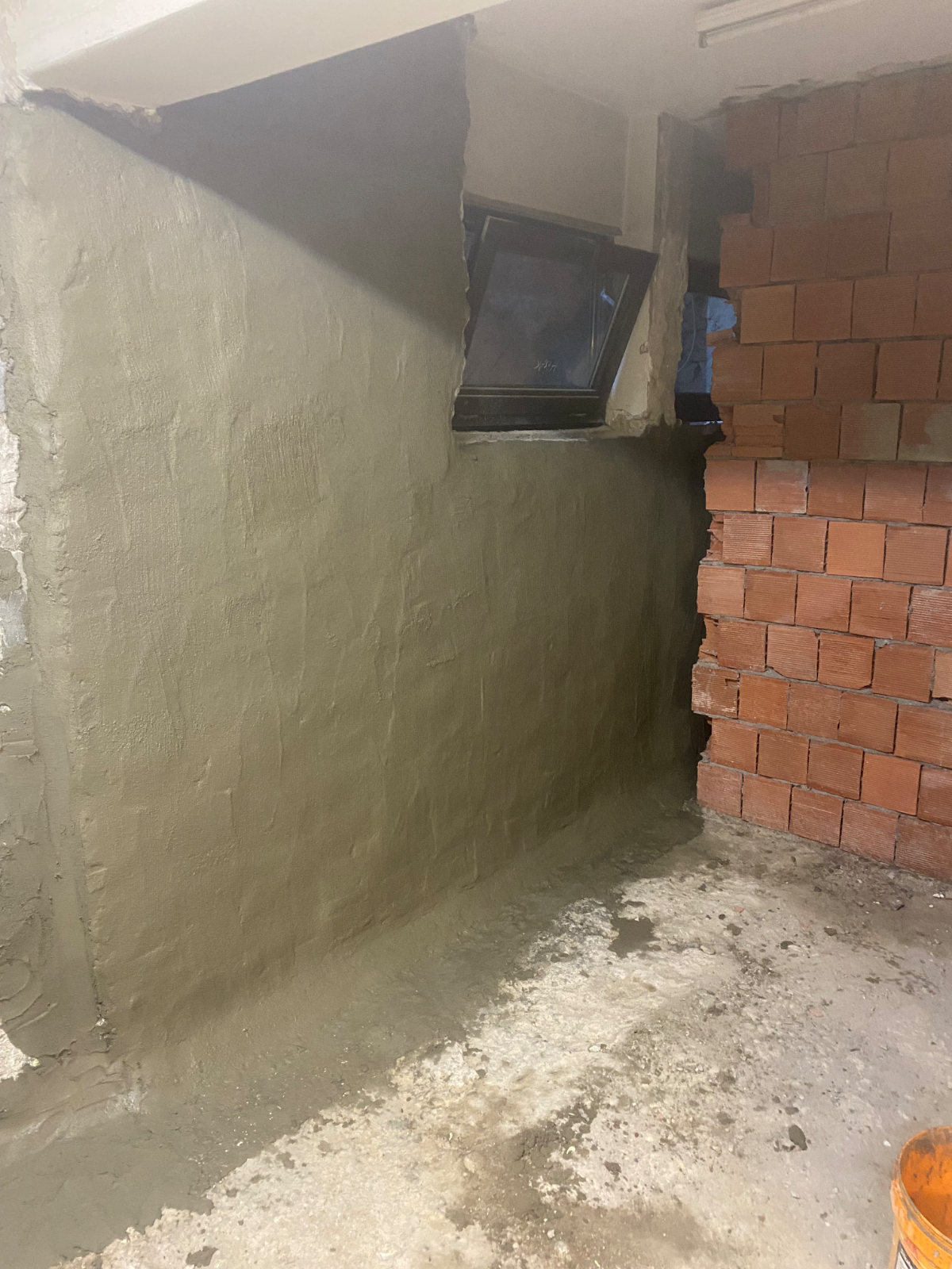 Ağrı Hamur Bodrum Kat Su Yalıtımı