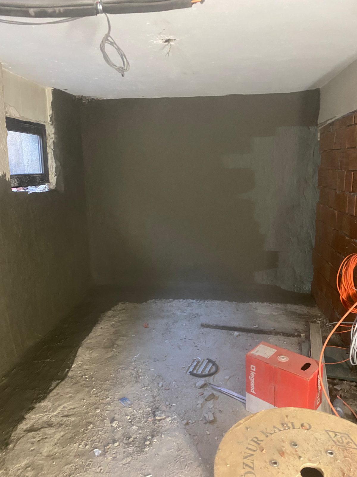 Ağrı Hamur Bodrum Kat Su Yalıtımı